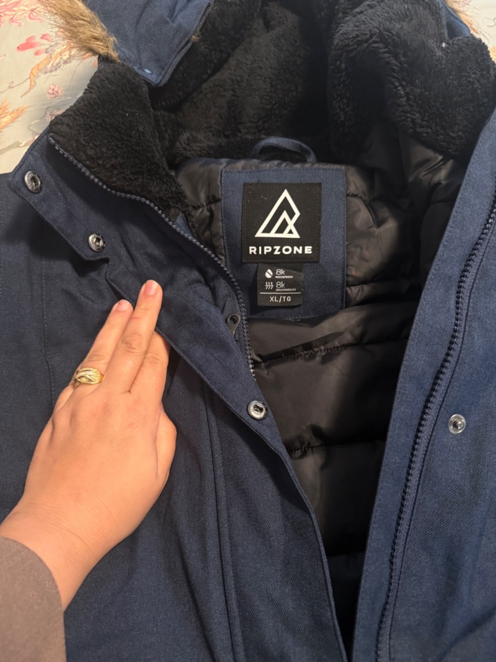 Coat - Picture 3 of 6